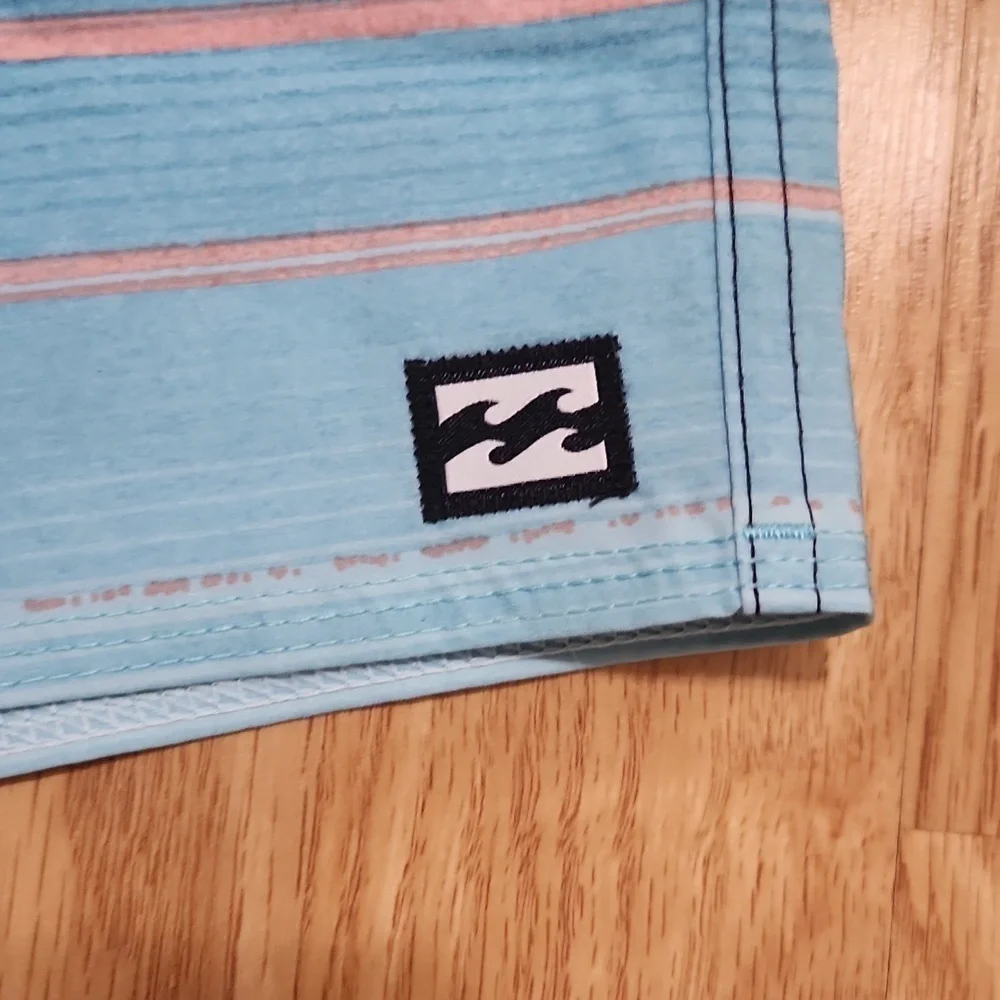 Billabong All Day Pro Men's Gradient Stripped Swim Shorts - Red and Blue
